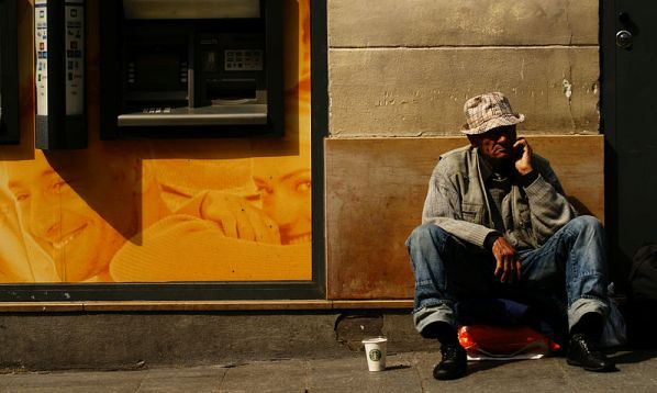 By Geoff Wong (Flickr: Homeless II) [CC-BY-2.0 (http://creativecommons.org/licenses/by/2.0)], via Wikimedia Commons